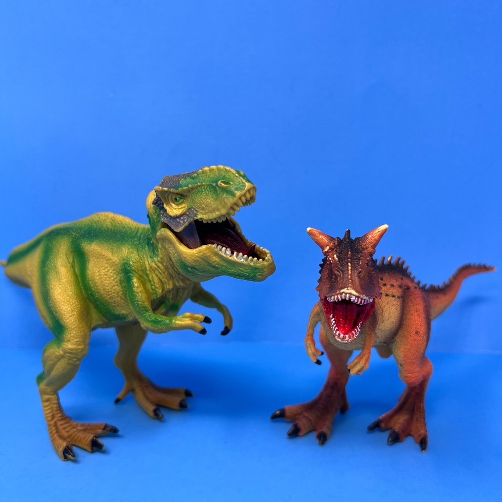 Unbranded Dinosaur Toy Figure Set 8 to 10 Inch Green Orange T Rex Carnotaurus‎